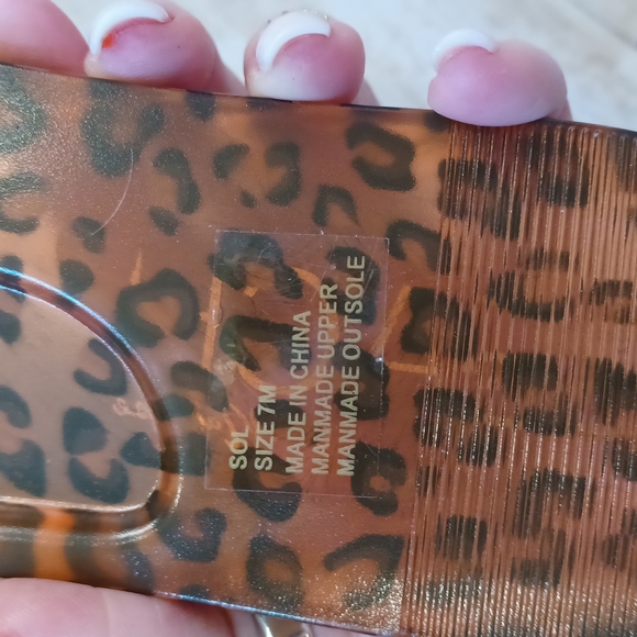 Beach by Matisse Leopard Print Slides - Picture 6 of 7